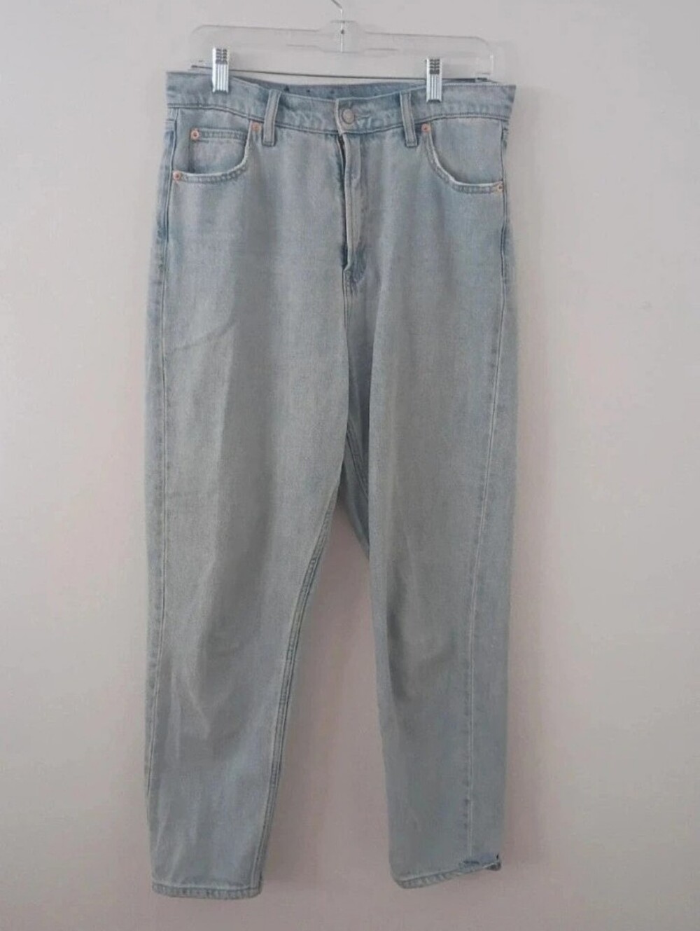 GAP High Rise Mom Jeans Ligh Wash